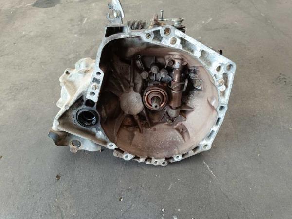 BOITE DE VITESSE MANUEL CITROEN C1 / PEUGEOT 107 / TOYOTA AYGO 1.0 ESSENCE - Vue 2